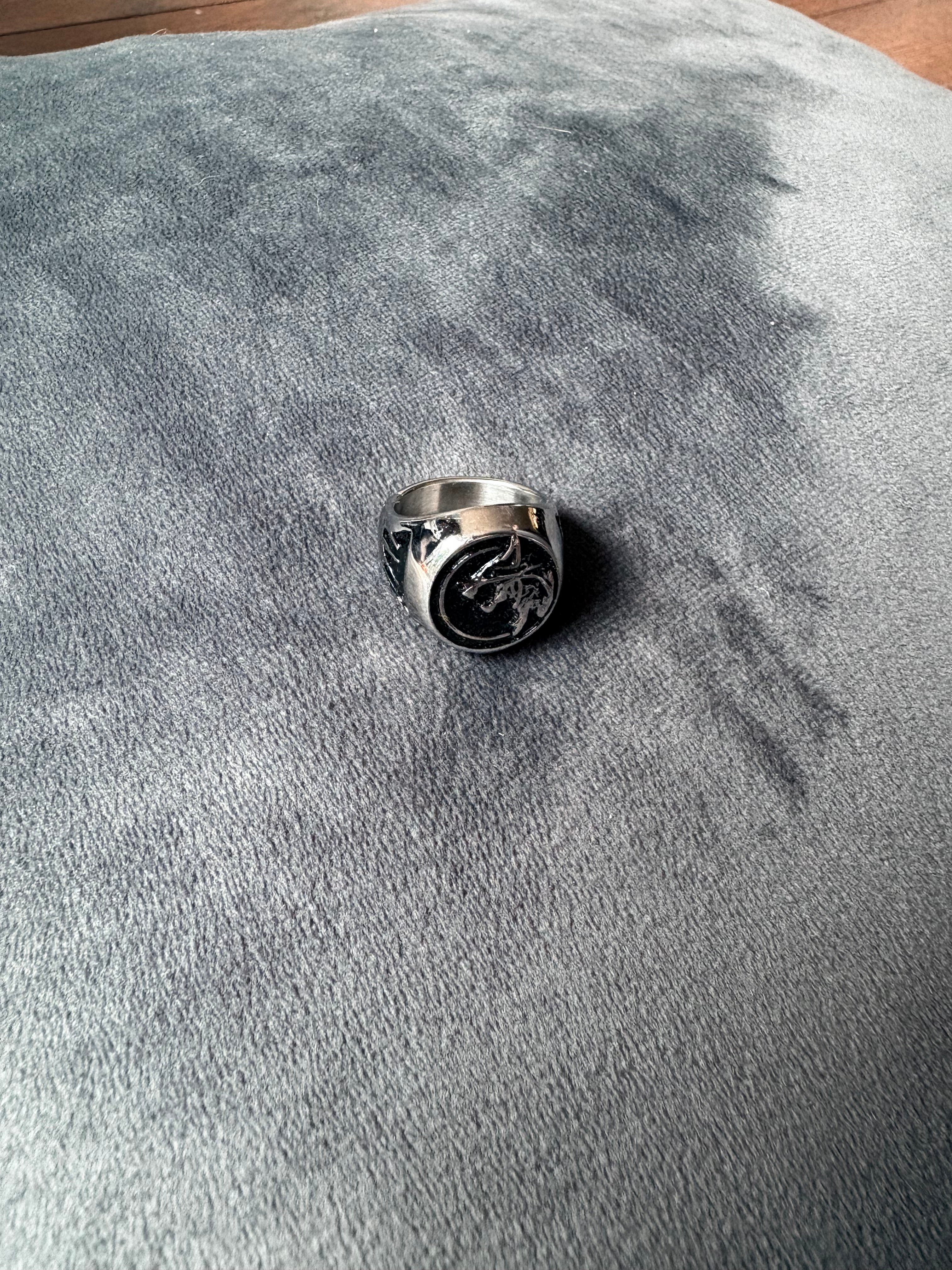 Wolf Signet Ring