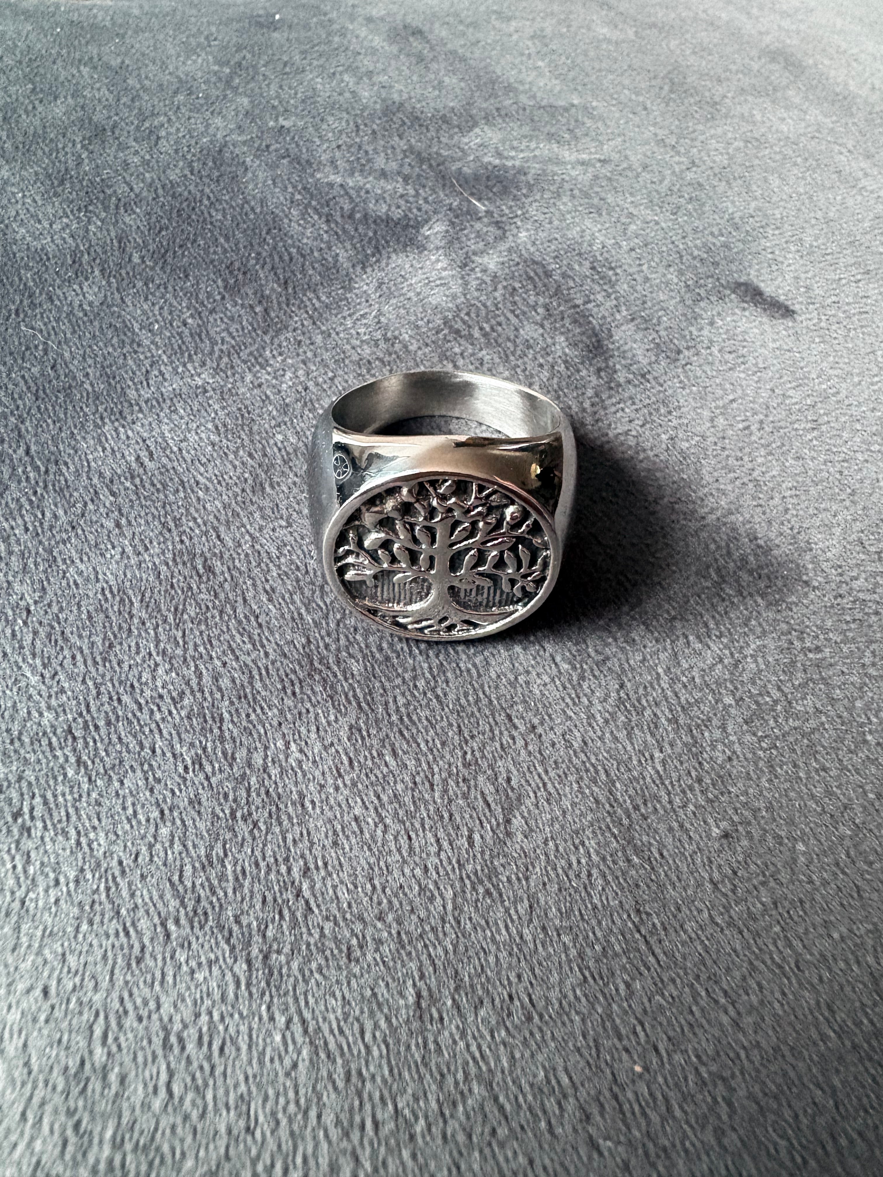Tree Signet Ring