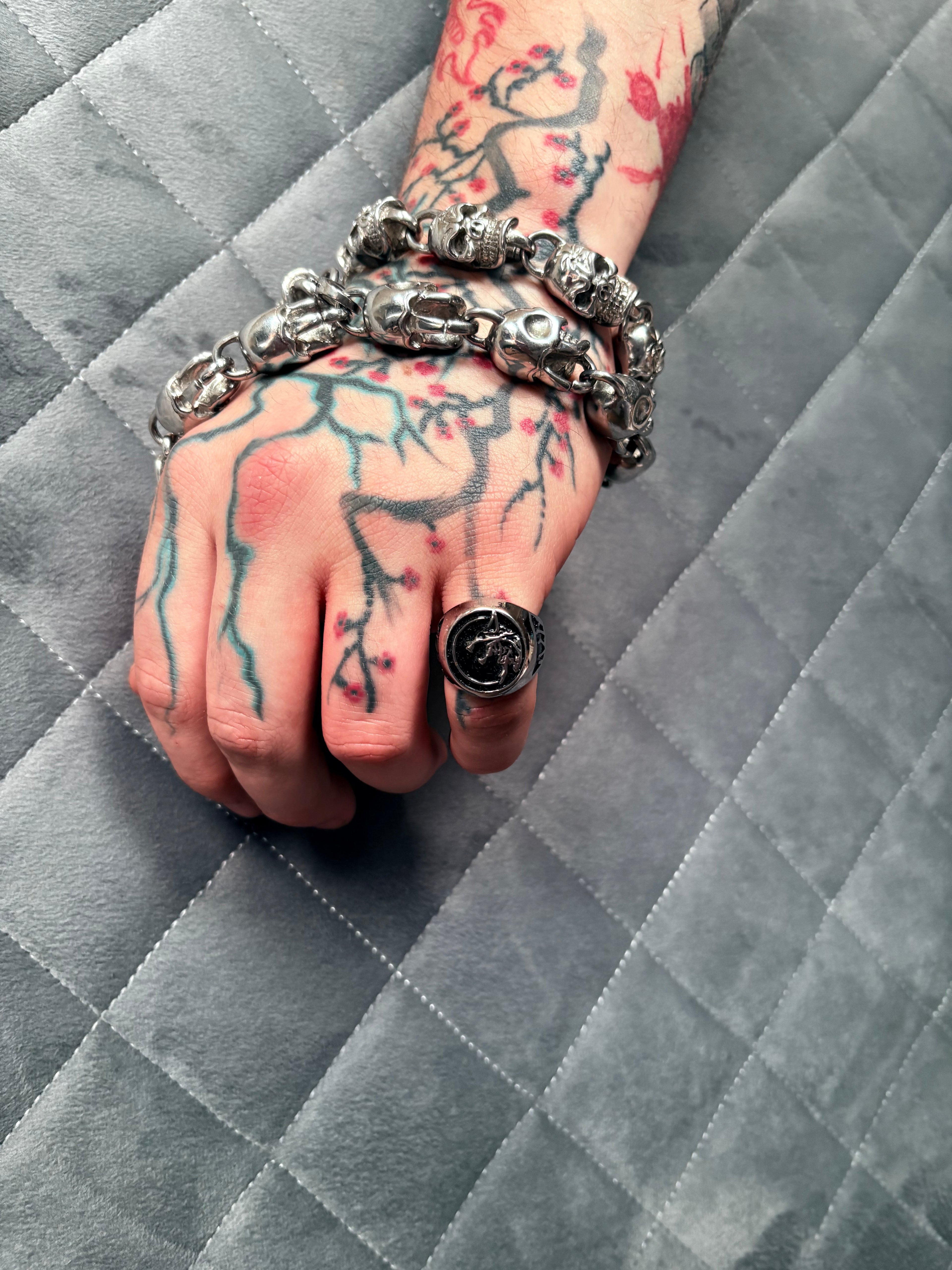Wolf Signet Ring