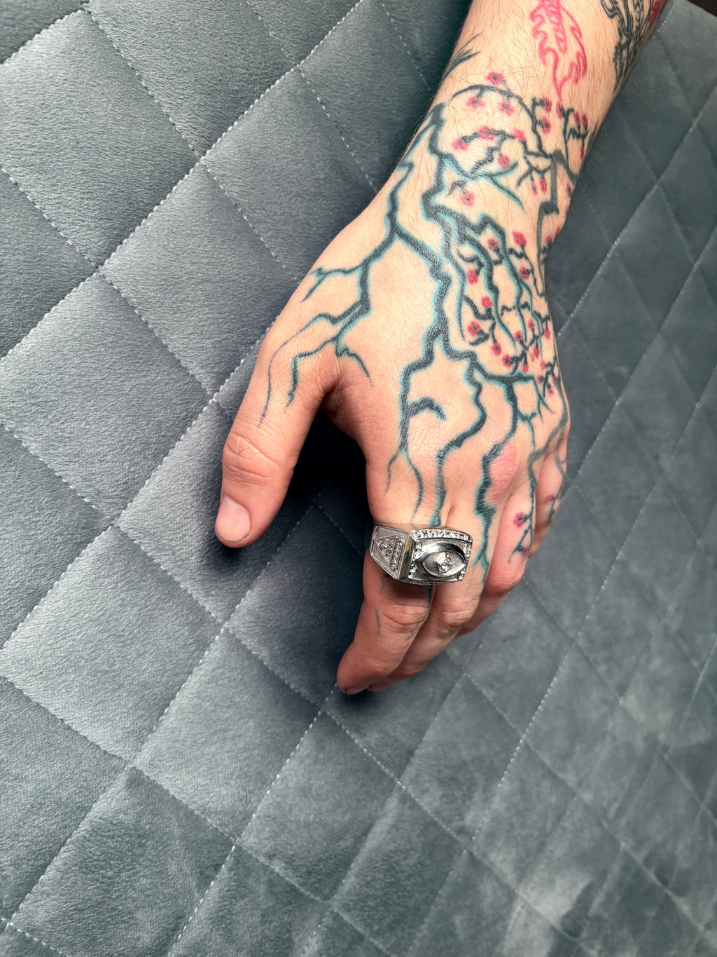 All Eyez Ring