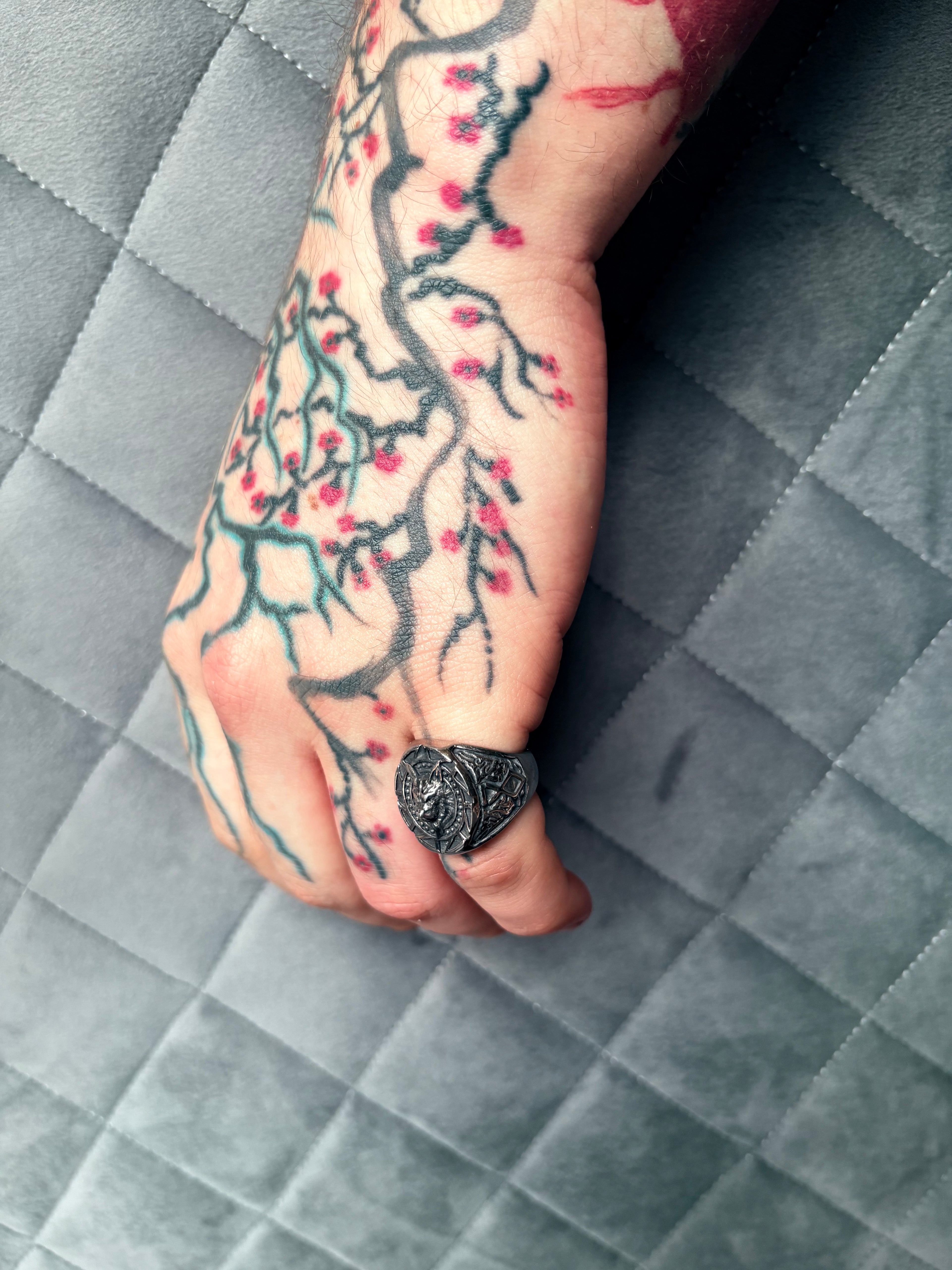 Red-Eyed Wolf Signet Ring – Sterling Silver Guardian Wolf Ring
