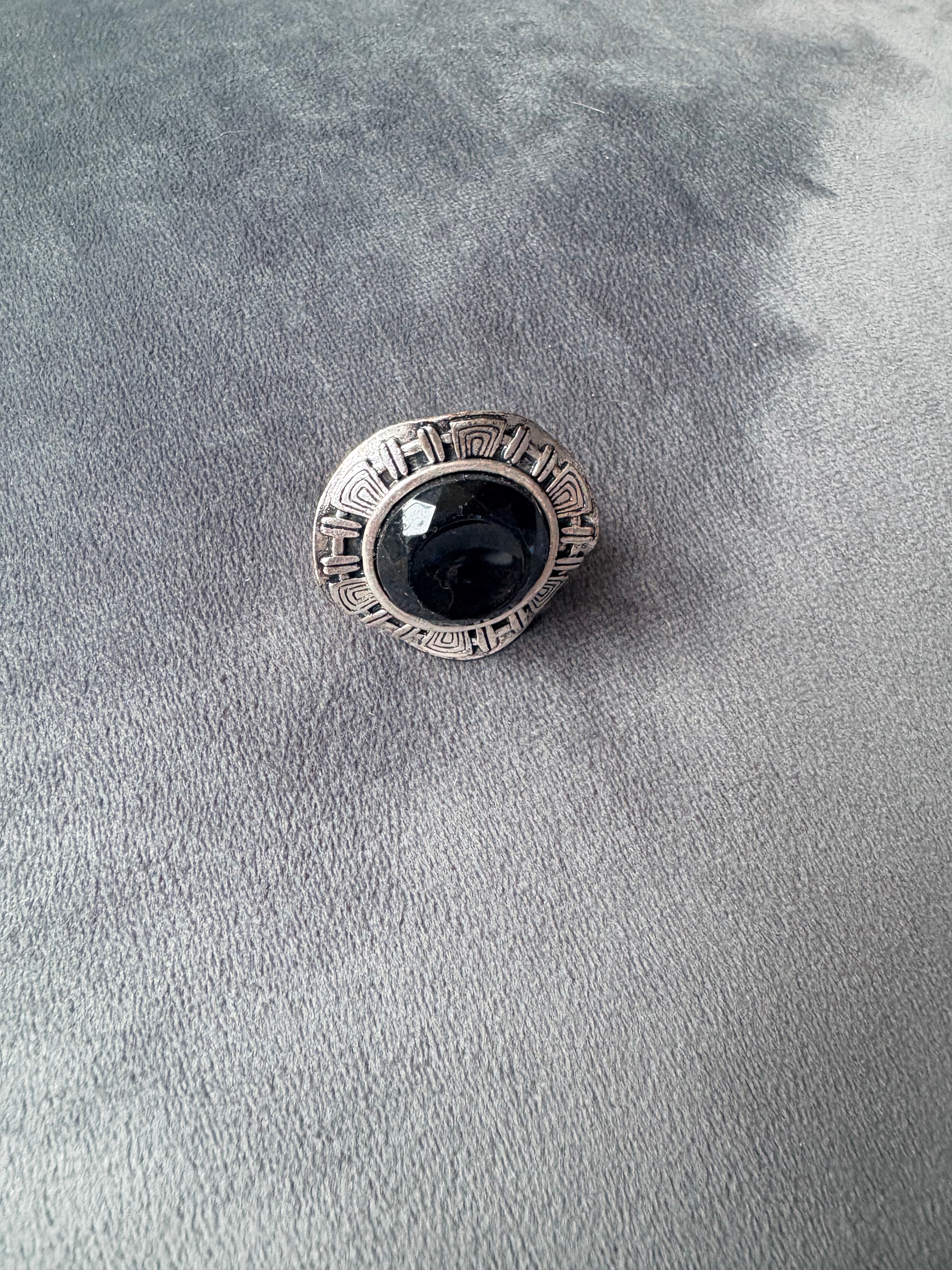 Obsidian Ring